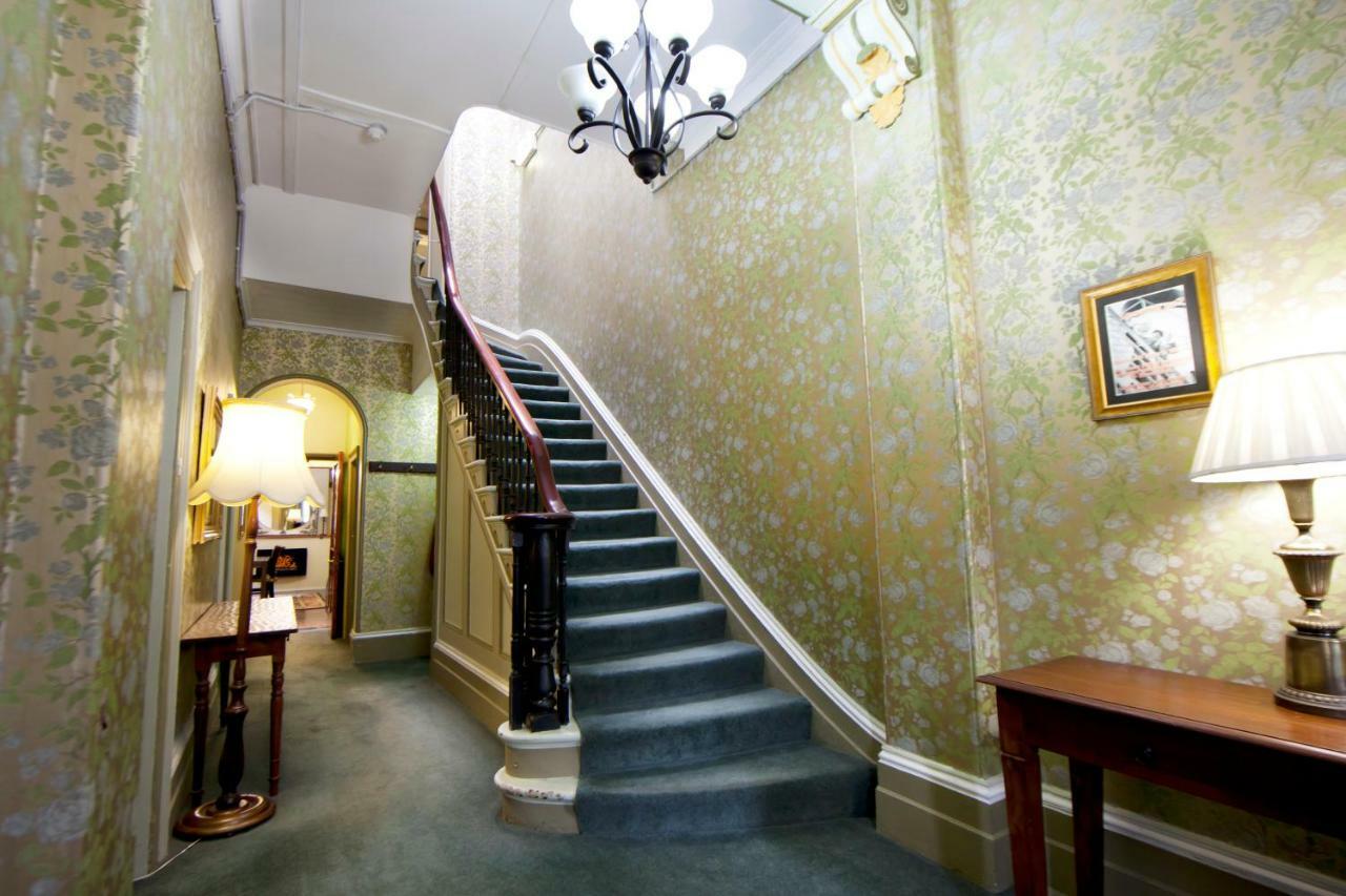The Nunnery Accommodation Melbourne Bagian luar foto