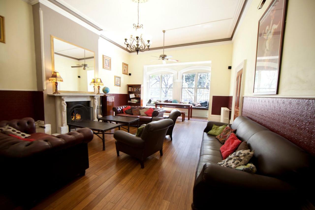 The Nunnery Accommodation Melbourne Bagian luar foto